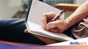 Penggalan kalimat tanggapan terhadap buku non fiksi terdapat dalam pernyataan. Ciri Ciri Teks Tanggapan Kritis Pengertian Dan Strukturnya