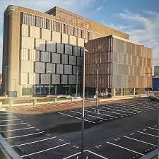 +43 (0) 690 10 6910. Proiect Office Headquarter Lidl Romania Meira Constructii Grup