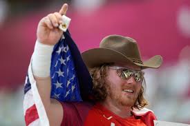 Randy barnes' outdoor world record is 23.12m. Wvdec7rwgbmqgm