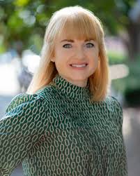 Meghan Mcmackin's Instagram, Twitter & Facebook