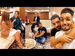 مشاعل الشحي واحمد خميس يلتقون بالدكتورة خلود وامين في ارض المعارض Couple Photos Photo Scenes