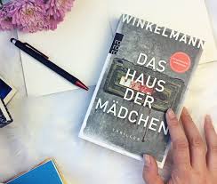 Mädchen und frauen mit behinderung erleben häufiger (sexualisierte) gewalt als mädchen und frauen ohne behinderung. Rezension Das Haus Der Madchen Von Andreas Winkelmann Kielfeder