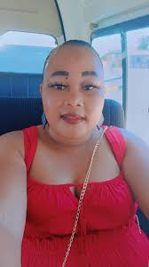 Hello darlingz ...can you please put a white guy next to me