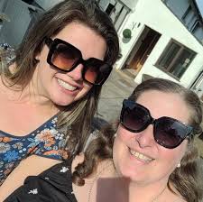 Recommendations for a handyman (or woman!) to put up some acrylic shelves  and a long mirror please with availability backend of next week  onwards..... Ideally someone you have hired before or know