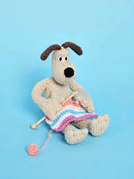Though the original yarn was discontinued for this top, there is now a perfectly comparable chunky yarn from lion brand here called color made easy (pictured above)! Ravelry Gromit Pattern By Louise Watling