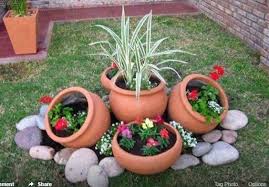 30 Bordure Per Realizzare Splendide Aiuole Per Un Giardino Da Sogno Aiuole Giardino Fai Da Te Idee Decorazioni Giardino Idee Giardino Piante Grasse