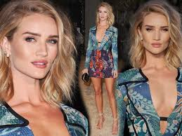Rosie Huntington-Whiteley looks stunning in revealing dress as she flashes  side boob - Mirror Online