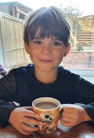 Cuteness overload today with miss 2yr old (happy 3rd birthday tomorrow)  showing her vogue for the camera. AJ decided Poppy would like a drink  during his unmounted session and Master C showing