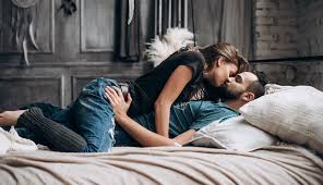 Maintenant que tu sais comment lui donner envie de t'embrasser, tu dois choisir le voici donc un guide en 3 étapes faciles qui va te permettre de l'embrasser pour la première fois : Comment Embrasser Une Fille La Premiere Fois