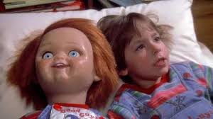 Chucky Haciendo El Conjuro
