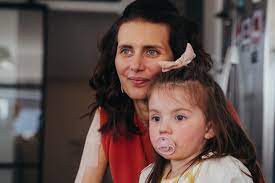 The recognisable jus on the skin are like olfactory tattoos that dance with the colours of. Lara By Lara Photos Facebook