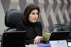 Advogada e professora de direito. Simone Tebet Pede Rapidez Para Projeto Que Autoriza Armas Em Zona Rural Senado Noticias