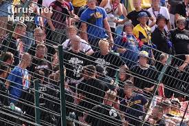 Im dezember 2016 wurden die namen der 215 neonazis und rechten hooligans veröffentlicht, die den leipziger stadtteil connewitz am 11. Bfc Dynamo Vs 1 Fc Lok Leipzig Wenn Die Alte Garde In Erscheinung Tritt Turus Net Magazin