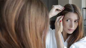 Par rapport à d'autres hennés, son temps de pose est plus court. Vrai Ou Faux Ces Idees Recues Sur Les Cheveux Blancs A Oublier