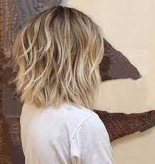 21 Coiffure Couches Courtes Ondulees Coiffure Couches Courtes Ondulees Coiffures Courtes Ondulees Coiffure Courte Coiffure