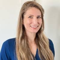 Dina Kenny's Instagram, Twitter & Facebook