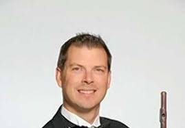 Entertainment Stories from February 15, 2017