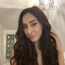 Carla Beaumont's Instagram, Twitter & Facebook