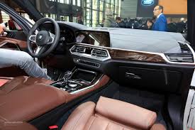 The new interior offers even more luxury and an intuitive operating concept. 2019 Bmw X5 Shows Luxurious Interior In Paris Autoevolution