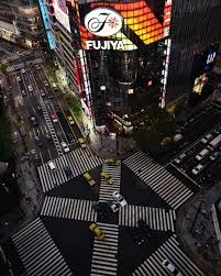 Photo By Japantravelplanet Sukiyabashi Crossing Is A Very Busy Pedestrian Crossing In The Stylish Town Of Ginza Japan Travel Japan Vacation Tokugawa Ieyasu