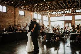 Industrial Loft Wedding At Cavu In Tampa Cavu Tampa Cavu Wedding In Tampa Heights Diy Tampa Wedding Affordable Tam Tampa Wedding Venues Wedding Details