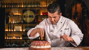Ganador de masterchef, cocinero en continuo aprendizaje, nómada y un tanto gamberro. Guia Michelin 2021 Carlos Maldonado Uno De Los Ganadores De Masterchef Consigue Una Estrella Vozpopuli