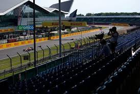 British grand prix gets green light to welcome 140 000 fans the british grand prix in july will take place in front of a capacity 140 000 crowd, silverstone officials announced. No Fans Fewer Workers How Hard Could Holding Races At Silverstone Be The New York Times