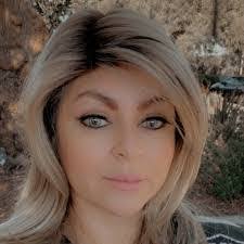 Argelia Arias's Instagram, Twitter & Facebook