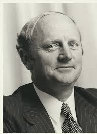 Photograph of Hon. Kevin Newman AO; Australian Information Service; 1975;  P01095