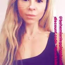 @6packbikini Loving @bohemianleggingsboutique #leggings!❤️🙏💪💕 , ., ., .,  #bootybomb #girlswholift #girlpower #fitnessgear #fitgirls #bootybuilding  #yogafit #instafitness #fitmom #bikinicompetitor ...