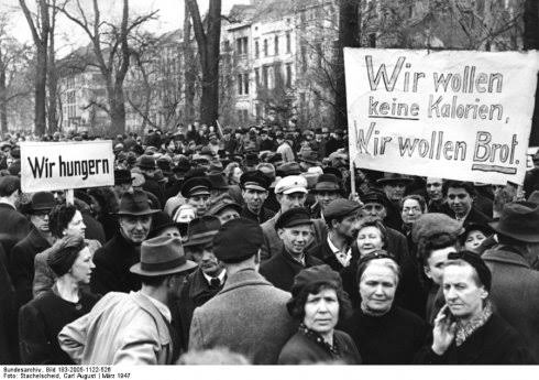 Die dunkle Seite der Alliierten nach dem Zweiten Weltkrieg – Das schwierige Erbe eines Friedens, der nicht für alle sofort Frieden bedeutete