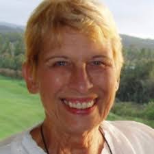 Elizabeth Roberti's Instagram, Twitter & Facebook