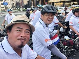 Cycling Tour in HCMC held to mark 50 years of diplomatic relations between  The Netherlands and Vietnam