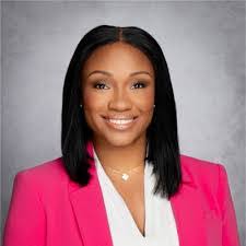 Shanna Ramsey's Instagram, Twitter & Facebook