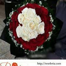 0812 2221 1185 / 0813 2105 7718. Buket Tangan Hb1019 Toko Bunga Bandung