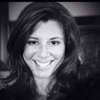 Julia Staggs's Instagram, Twitter & Facebook