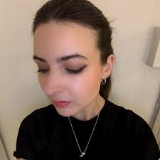 Natural work appropriate glam. Tip: to make your lip colour last longer,  apply a lip pencil all over your lip before applying a lip oil or gloss.  Used @nyxcosmetics_aunz lip liner in