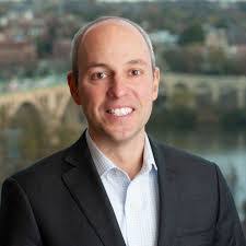 Adam Viers's Instagram, Twitter & Facebook