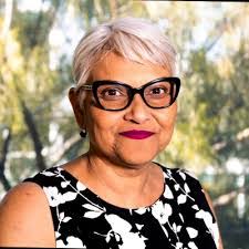 Karen Lark's Instagram, Twitter & Facebook