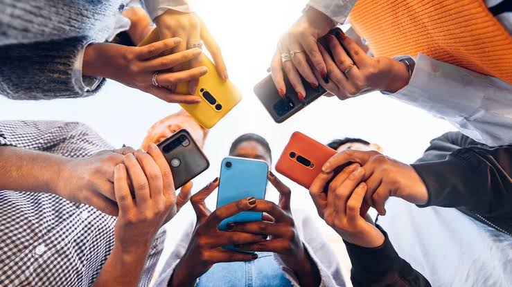 The modern digital campfire: Gen Z's social connectivity., AI generated