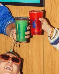 Amy Lenderman's Instagram, Twitter & Facebook