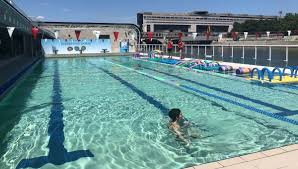 Paris A La Piscine Josephine Baker Le Retour Dans Les Bassins Desormais Possible A Condition De Reserver