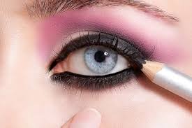 Wir wollen große, strahlende augen! Augen Schminken Fur Anfanger Schritt Fur Schritt Anleitung Womz