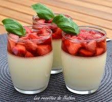 Recette La Vraie Panna Cotta Et Ses Fraises Au Sirop De Violette En Video Recette Recette Panna Cotta Alimentation