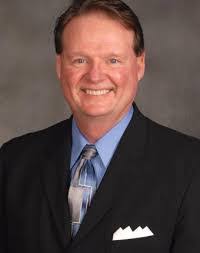 Daniel Lute's Instagram, Twitter & Facebook