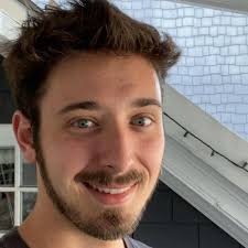 At the time, he was romantically involved with lisa's roommate. Julian Murray Stern Biography 10 Things About Lisa Kudrow Michel Stern S Son Conan Daily