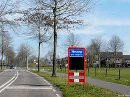 In centrum oldebroek is het aantal banen in de detailhandel toegenomen met 9% ten opzichte van gemiddeld waarderen bezoekers centrum oldebroek met een 7,6. Wezep Plaatsengids Nl