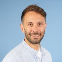 600+ "Pfeifer" profiles