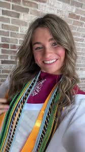 Leigha Lowe's Instagram, Twitter & Facebook