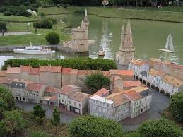France Miniature En Photos Train De Jardin France Miniature Parc France